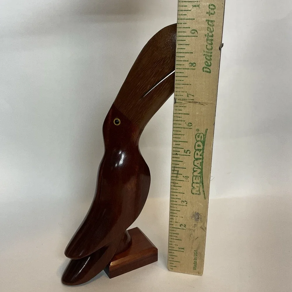 Vintage Brazil Wood Hand Carved Toucan Sculpture Figurine Statue Glass Eyes 9,5